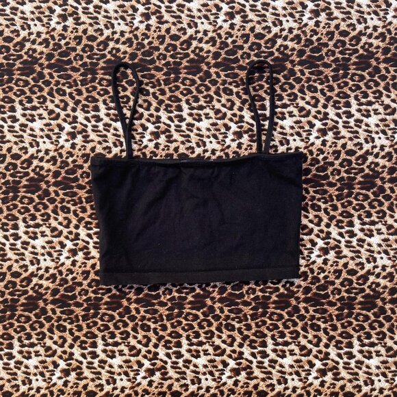 brandy Melville blk button-up crop top - Picture 3 of 7